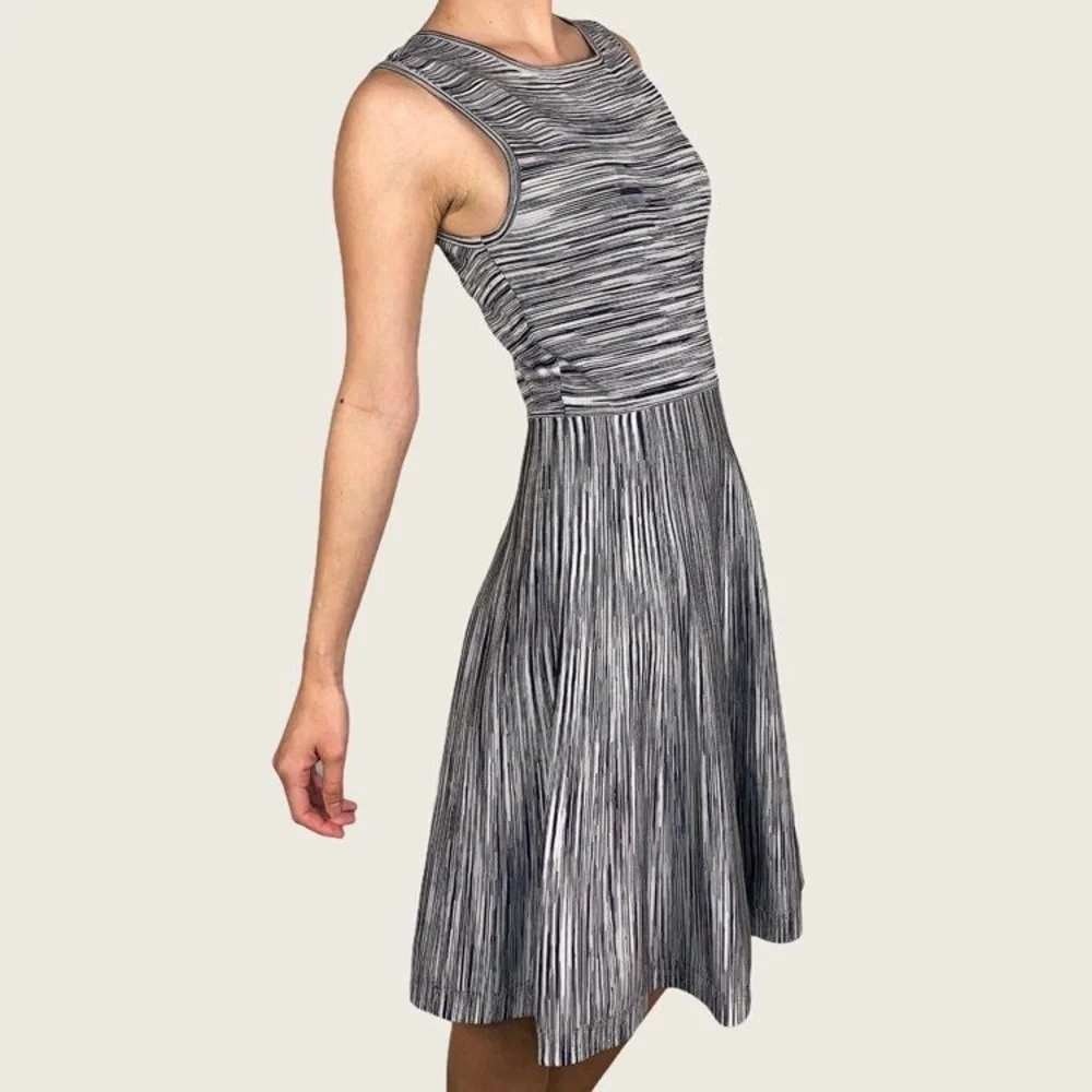 Karen Millen Fit & Flare Sleeveless Gray Space Dye Thick Knit Short Dress‎ 3